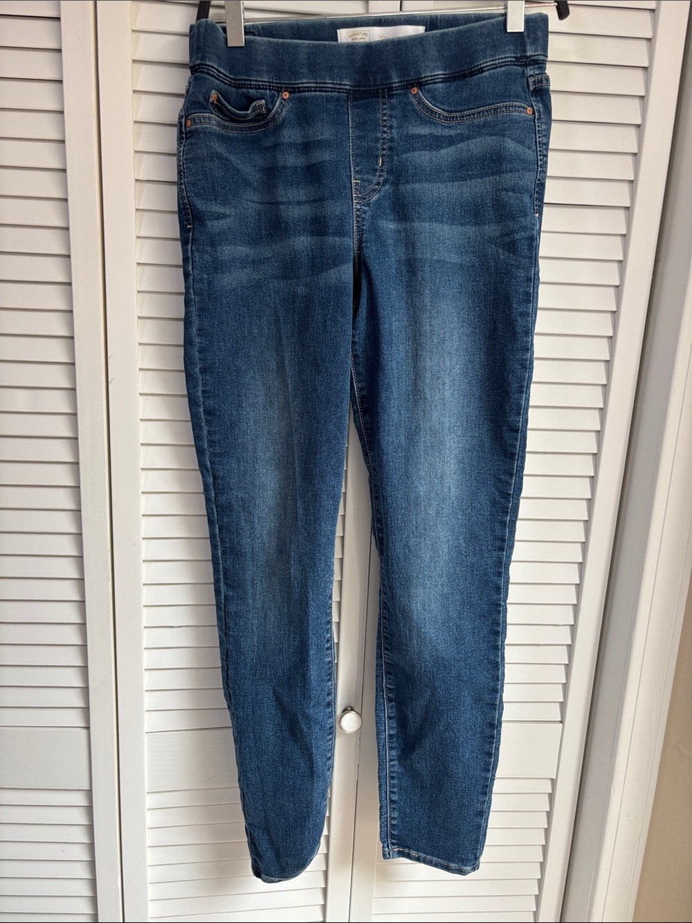 Signature by Levi Strauss Women's Dark BluePull On Skinny Jeans